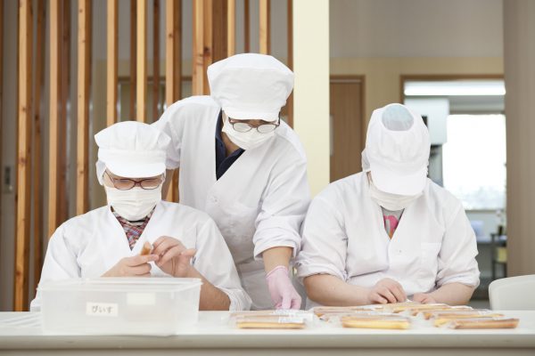 ぴいす,ぴいすティック,福祉作業所,野川さん,調布,焼き菓子